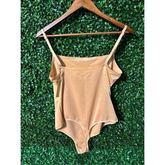 SKIMS NWT BARELY THERE SHAPEWEAR BODYSUIT IN CLAY SZ XL - Picture 2 of 5